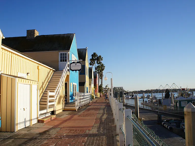 4725 S La Villa Marina #B — Photo 24