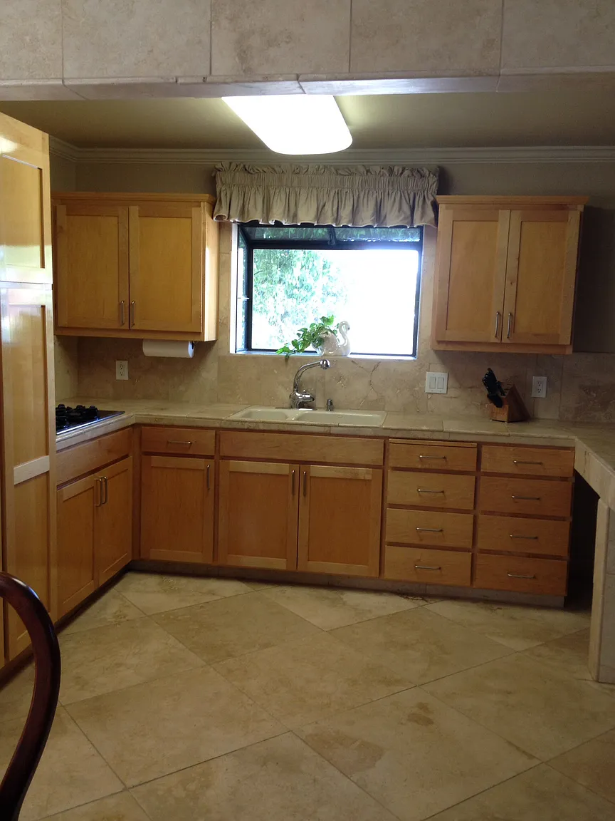 2334 Canal Dr photo 1