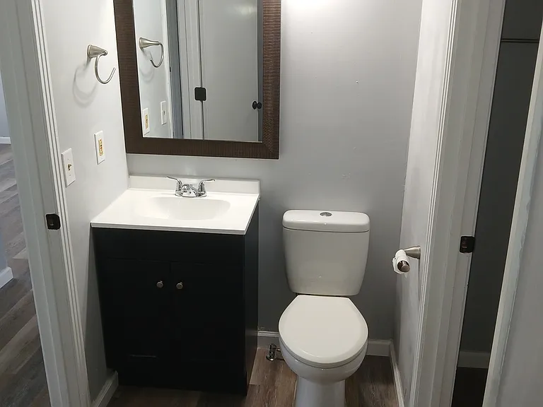 2724 Ann Dr — Photo 2