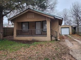 220 N 7th St, Arkansas City, KS 67005