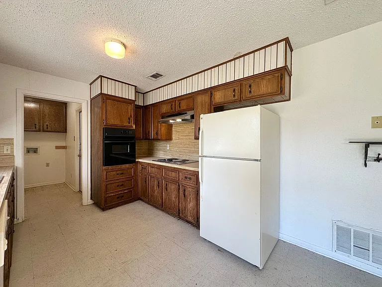 216 W Cardinal Ln — Photo 14