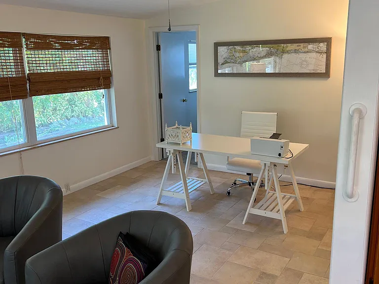 573 Tarawitt Dr — Photo 31