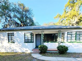 1114 Sunshine Ave, Leesburg, FL 34748