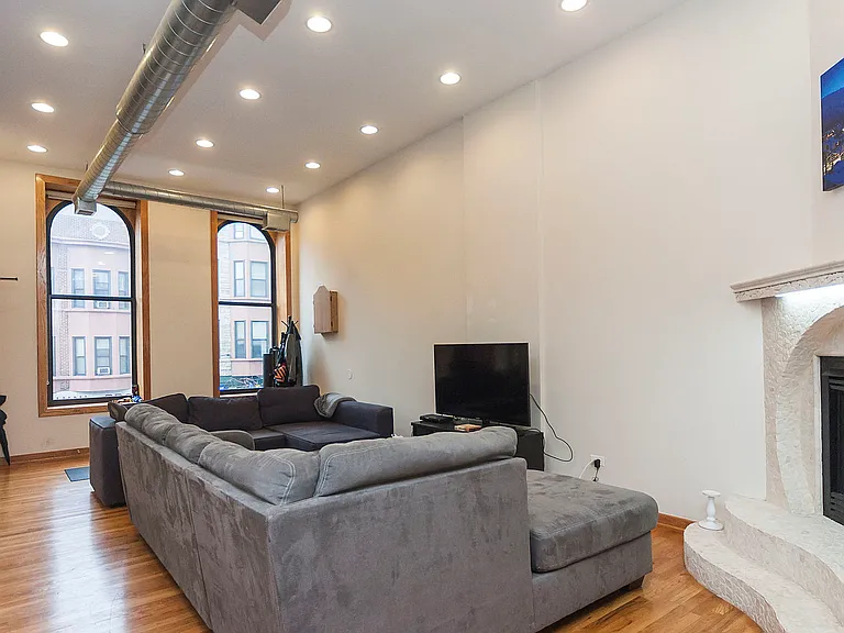 544 N Wells St #2 — Photo 7