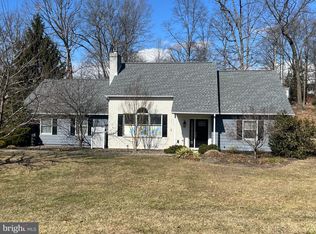 1451 Nittany Dr, Chambersburg, PA 17202