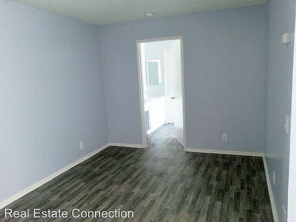 5th image of 638 Bay View Ave APT 209