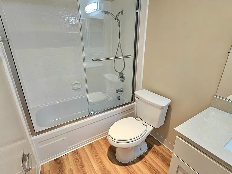 4217 McKellar Ln — Photo 12