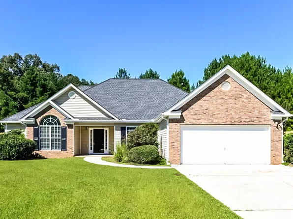 5567 Katherine Village Dr, Ellenwood, GA 30294