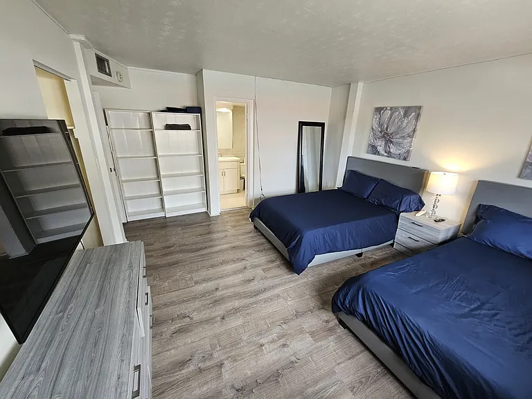 3605 Indian Creek Dr #301 — Photo 17