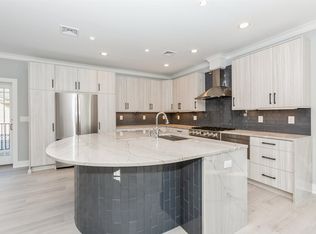 8 Gregory Rd #2017, Springfield, NJ 07081