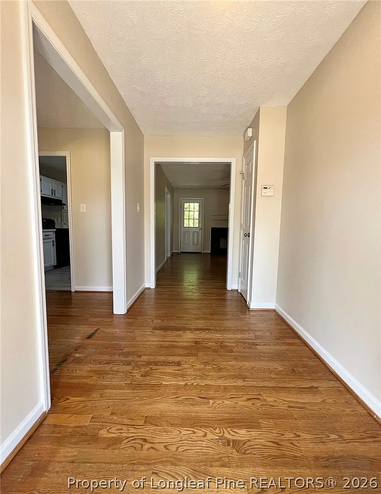 3 bed, 2.0 bath, 1278 sqft, $1,400 — Photo 2