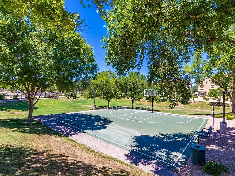 1384 S Sabino Dr — Photo 42