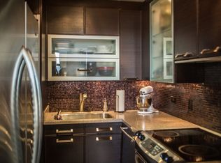 1455 N Sandburg Ter APT 1103, Chicago, IL 60610