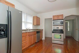 3rd image of 840 S Martin Luther King Jr Ave