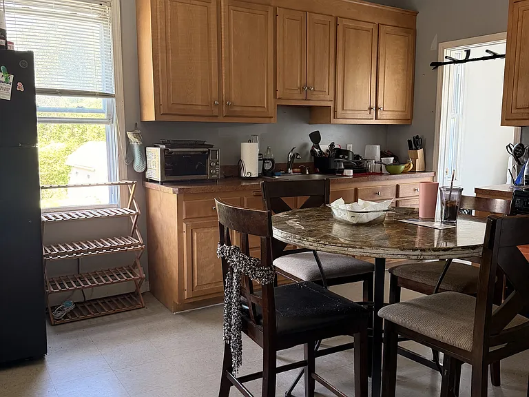 203 Maple St — Photo 1