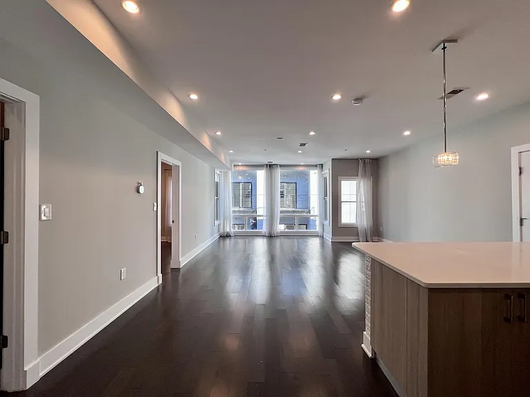 340 Adams St NE #302 — Photo 7