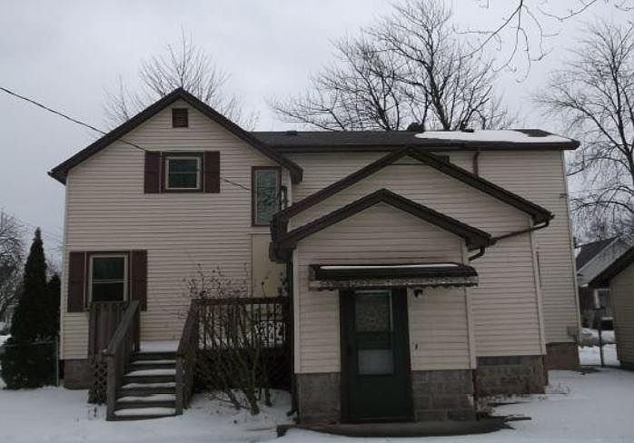 2nd image of 1200 S Chilson St