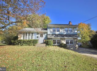 113 Surrey Rd, Voorhees, NJ 08043