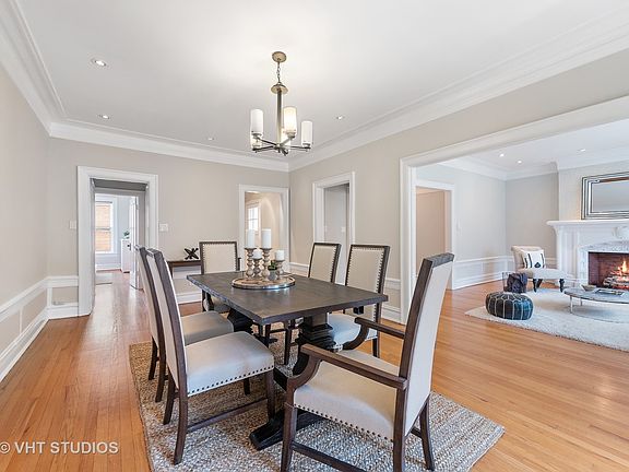 5th image of 2916 N Pine Grove Ave #3