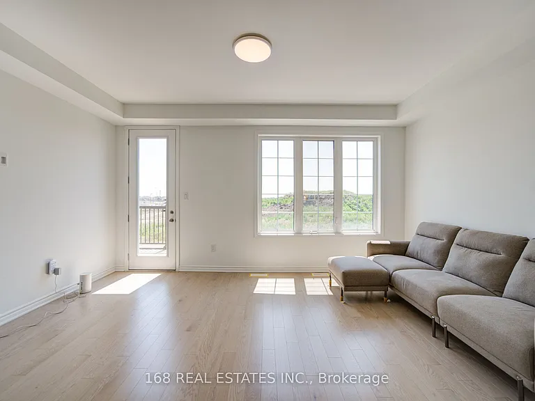 44 Azure Dr — Photo 23