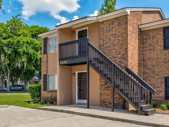 1100 E 56th St APT 14