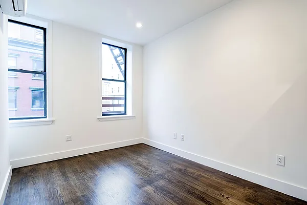 Rented by Compass | media 13