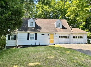 60 Steuben St, Meriden, CT 06451