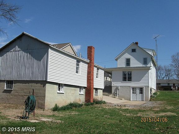 Exterior (Rear)