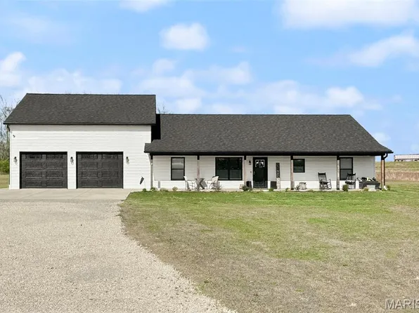 17900 Fletcher Ln, New London, MO 63459