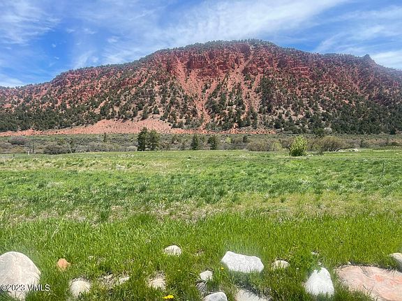 3rd image of 29 Spirit Mountain Rd