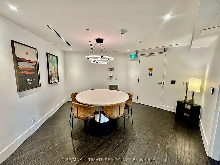 57 Brock Ave #704 — Photo 33