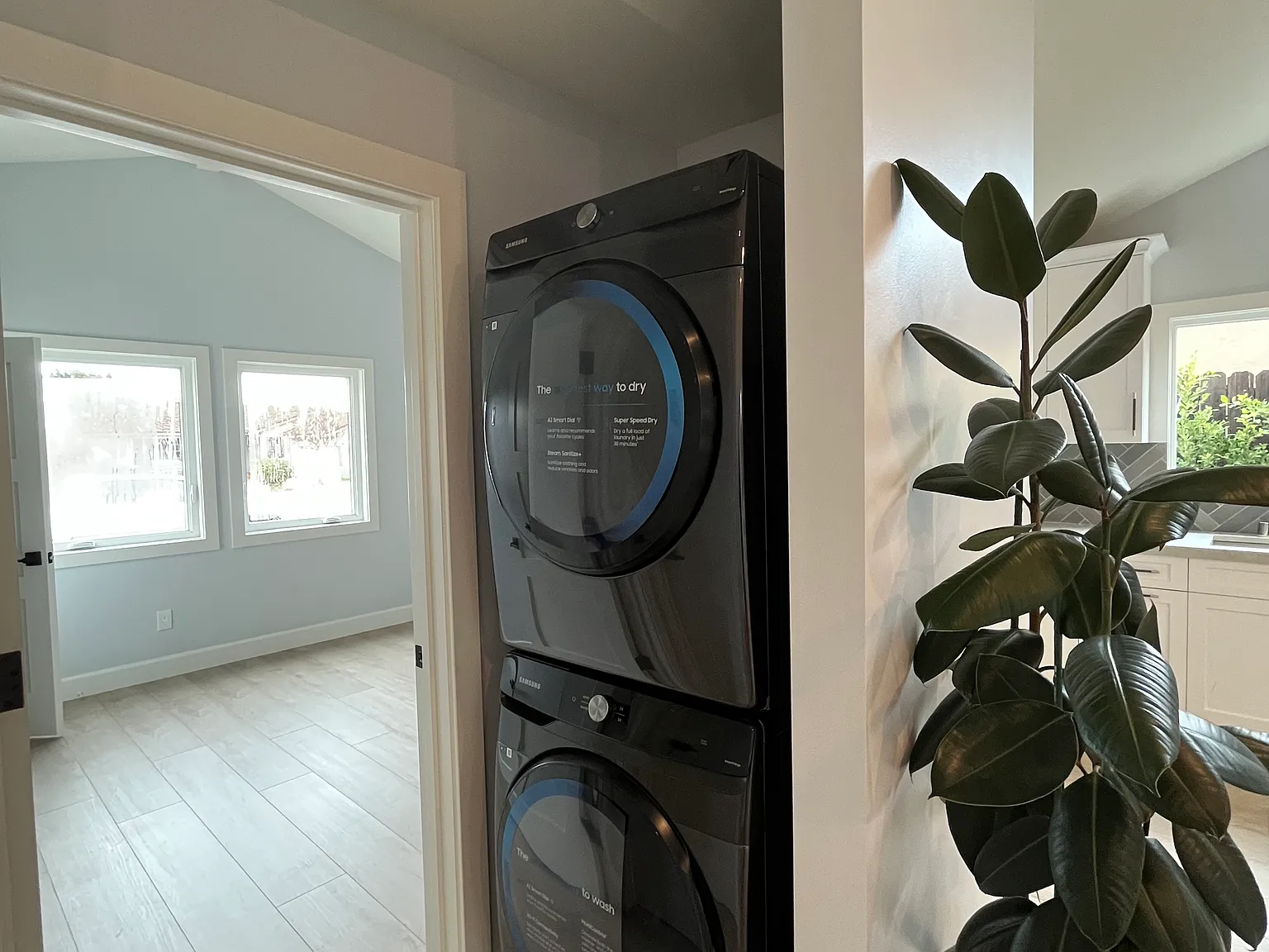 1 bed, 700 sqft, $3,000 — Photo 2