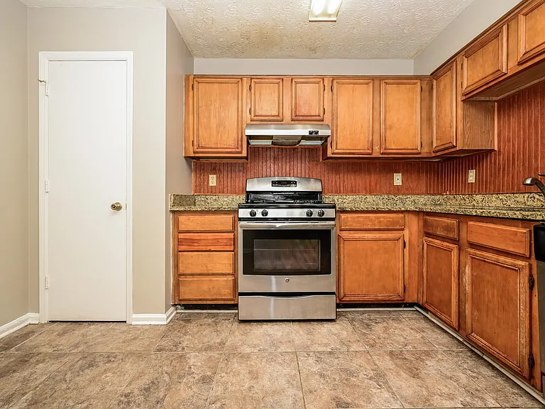 3489 Newberry Trl — Photo 7