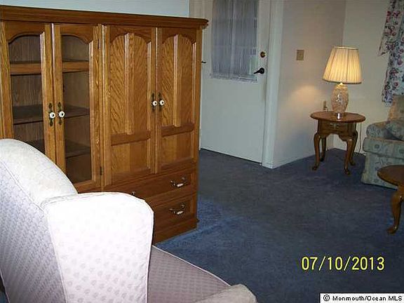 5th image of 1 Sterling Street #A