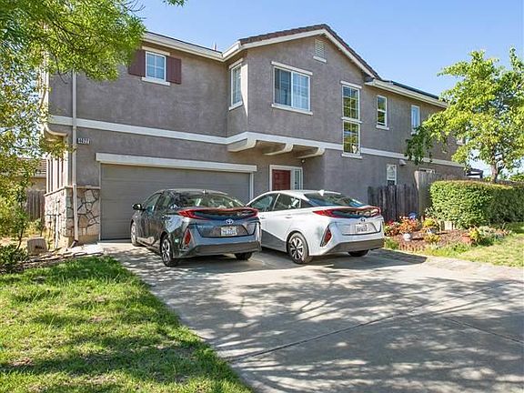 4th image of 4022 Hiller Ln