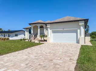 62 Annapolis Ln, Rotonda West, FL 33947