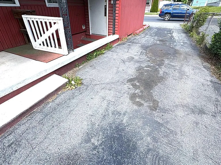 907 Quentin Rd #2 — Photo 8