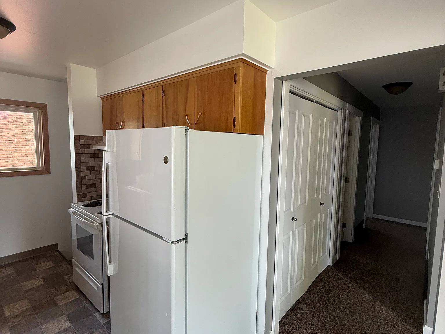 2 bed, 1000 sqft, $1,950 — Photo 3