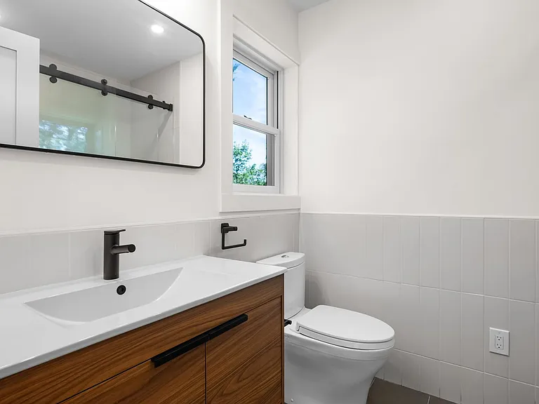 1111 Hardscrabble Rd — Photo 32
