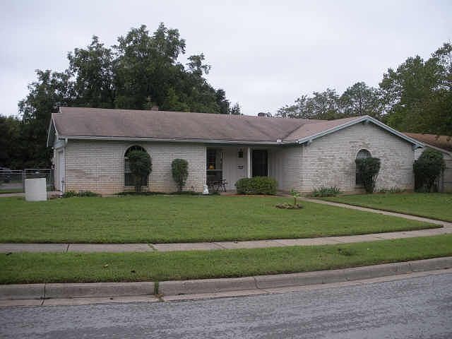 1st image of 2300 Yale Dr