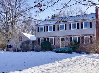 9 Longview Dr, Chelmsford, MA 01824