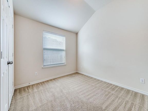 3rd image of 3605 Chapel Hill Ln