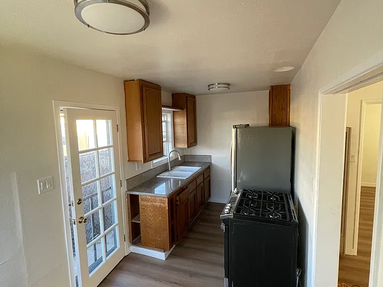 9102 Margaret St — Photo 3