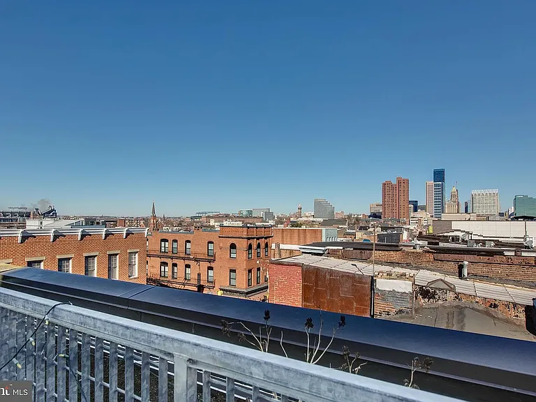 1211 Light St #T6 — Photo 25