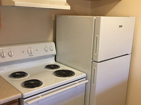 3rd image of 1405 Yuba St APT 27