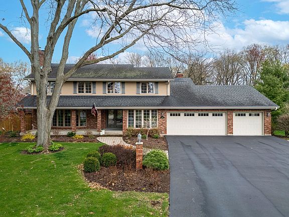 2nd image of 1764 Foxwood Ct