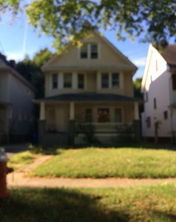 1st image of 10218 Yale Ave