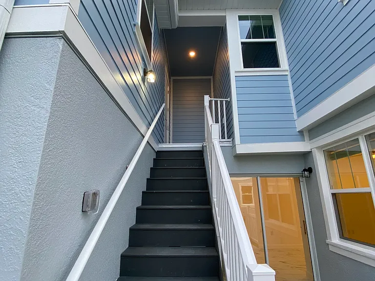 12048 Via Caselli Ln — Photo 2