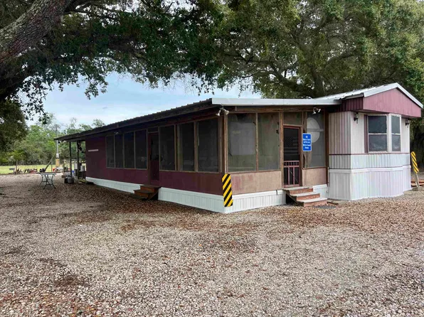 996 Oak Ln, Hackberry, LA 70645