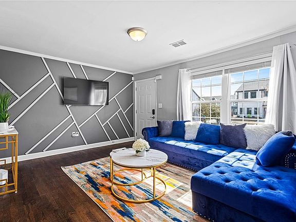 2nd image of 1628 Eastland Rd SE